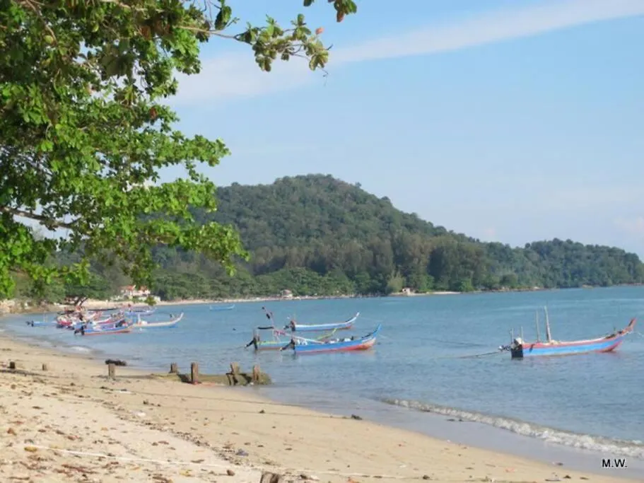 Cosy Homestay At Penang Island -Beach And Village Bayan Lepas